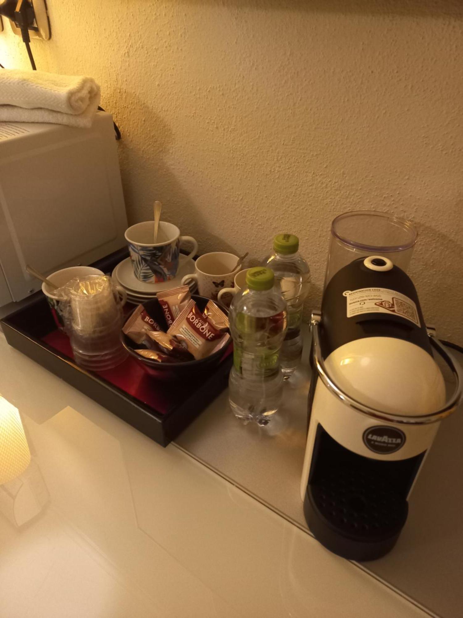 Stefano House Appartamento Fontana Di Trevi ローマ 部屋 写真